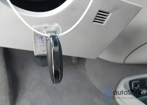 2017 Chrysler Pacifica Touring-L z USA, uszkodzony, nr VIN 2C4RC1BG8HR688152